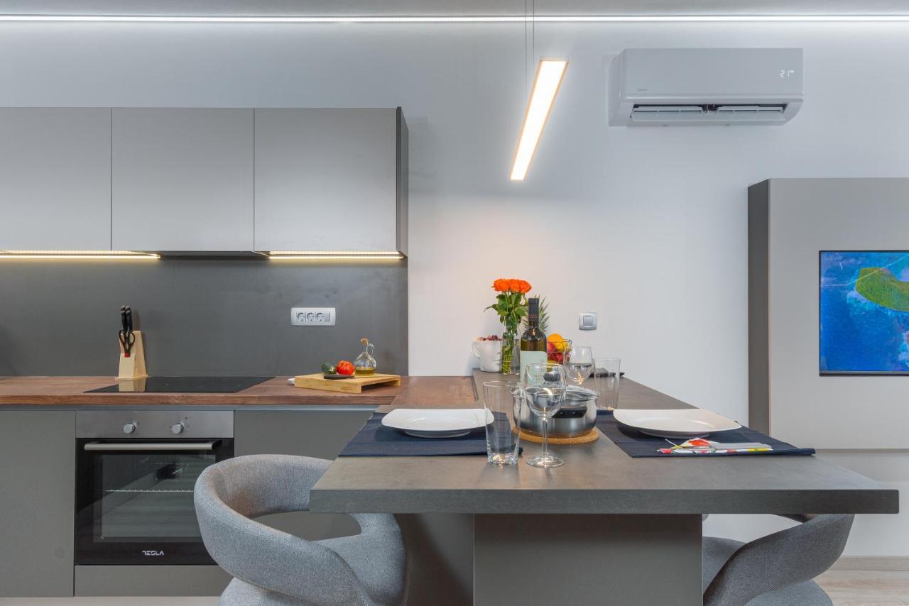 Apartment Ena Near Pula Amphitheater מראה חיצוני תמונה