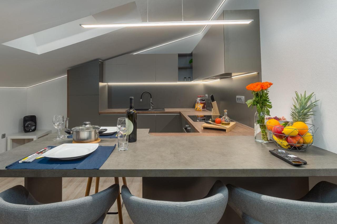 Apartment Ena Near Pula Amphitheater מראה חיצוני תמונה