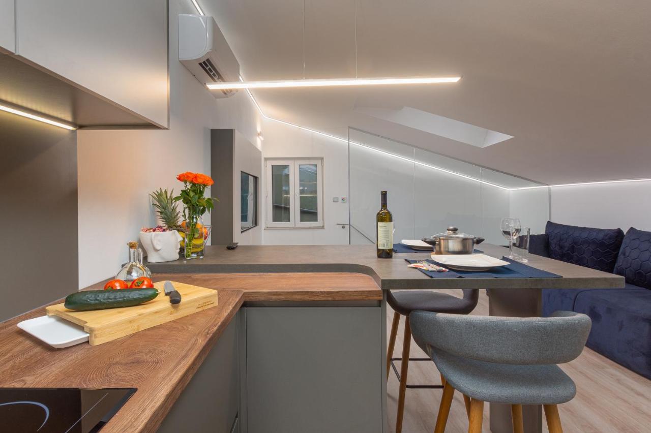 Apartment Ena Near Pula Amphitheater מראה חיצוני תמונה