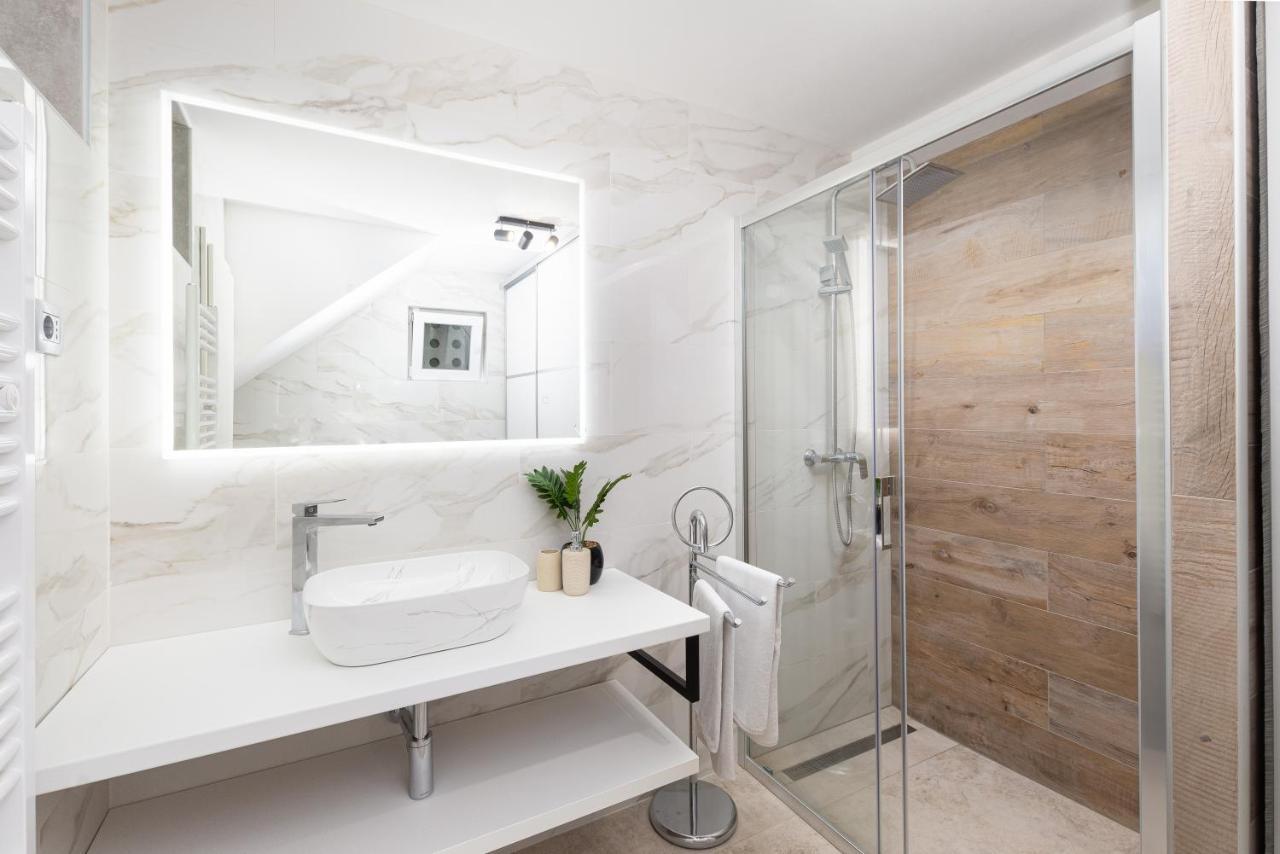 Apartment Ena Near Pula Amphitheater מראה חיצוני תמונה