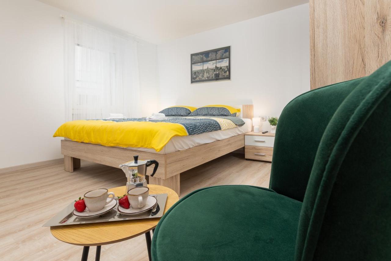Apartment Ena Near Pula Amphitheater מראה חיצוני תמונה